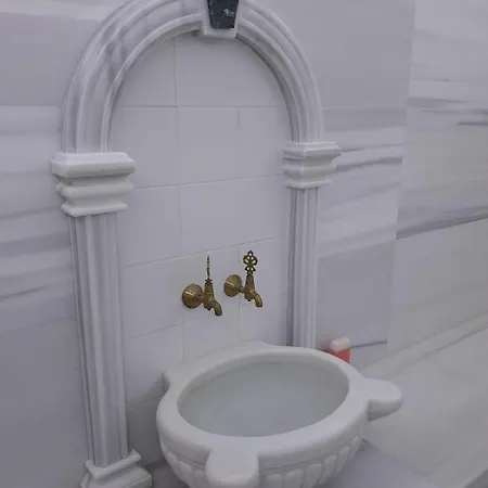 Abelia Luex Residans *